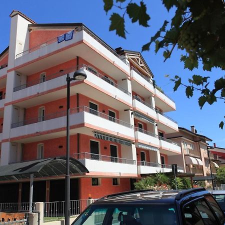 Maestrale Canova Apartments Caorle Exterior foto