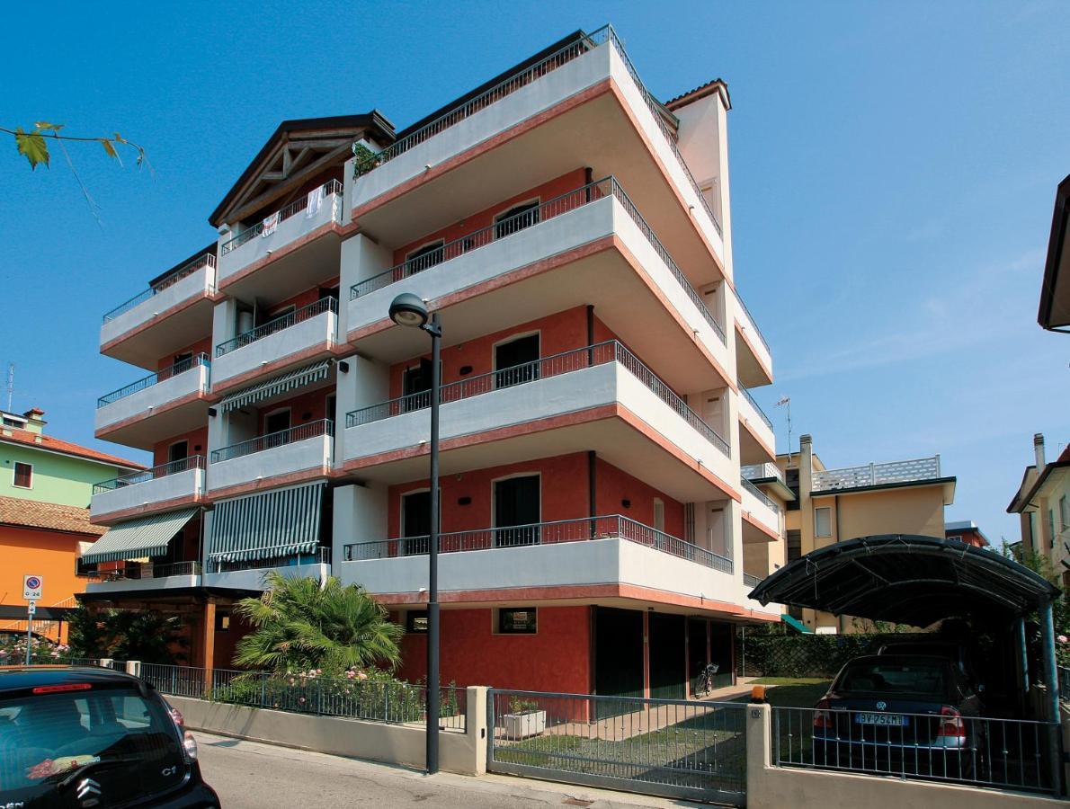 Maestrale Canova Apartments Caorle Exterior foto